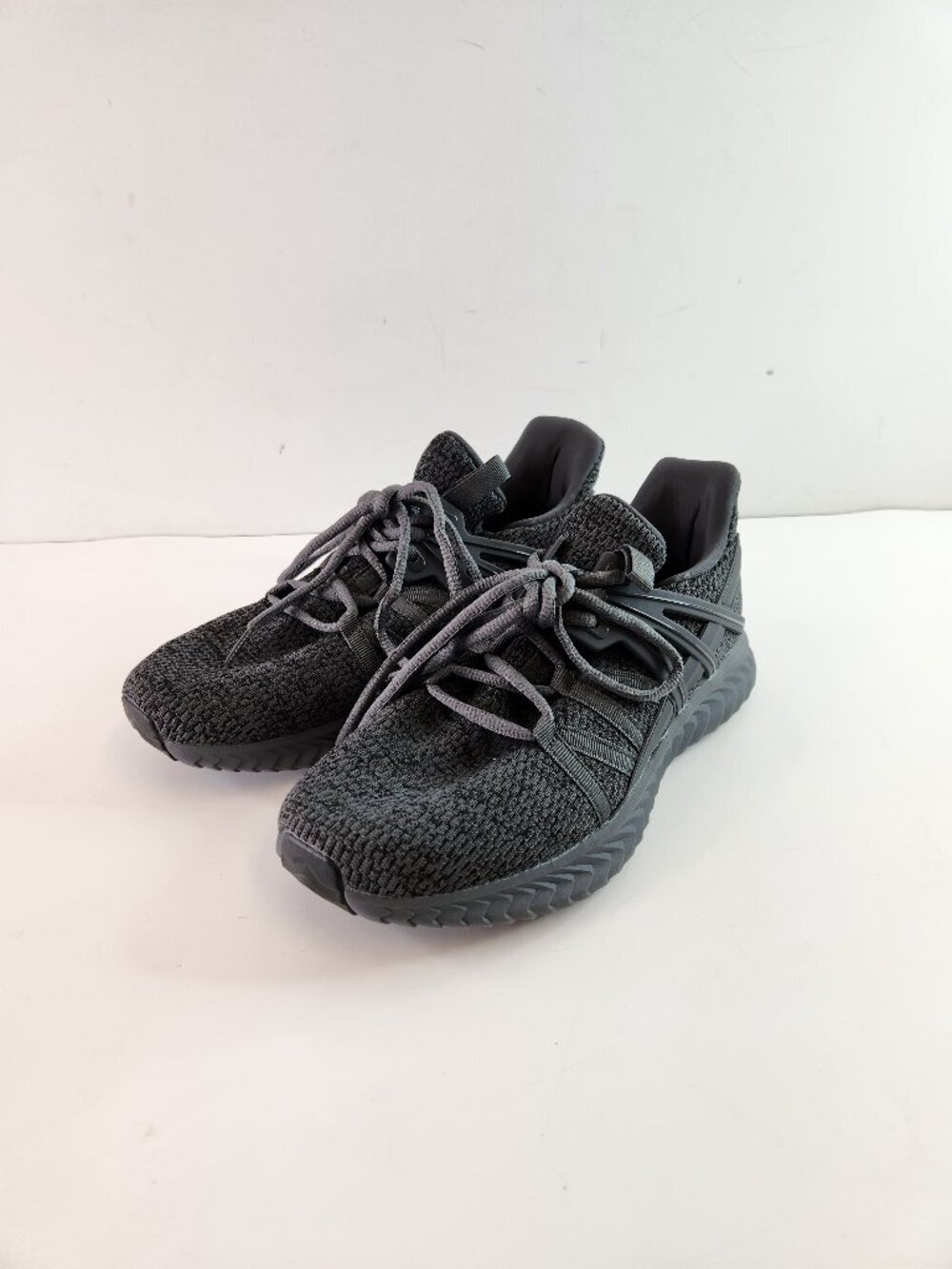 Abboos Womens Slip On Sneakers NEW Size EU 42 / US 10